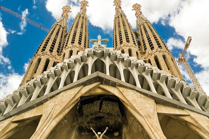 2-Day Tour: Gaudi & Sagrada Familia + Montserrat & Winery - Day one begins in Barcelona’s old center