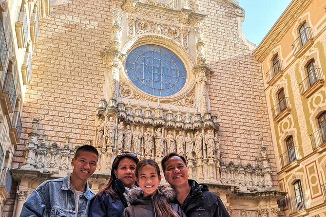 2-Day Tour: Gaudi & Sagrada Familia + Montserrat & Winery - Gothic churches, Picasso, and a Modernist avenue