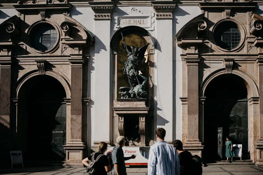 500 Years of Munich Architecture (Max. 16 Guests) - Starting at Frauenplatz and the Frauenkirche
