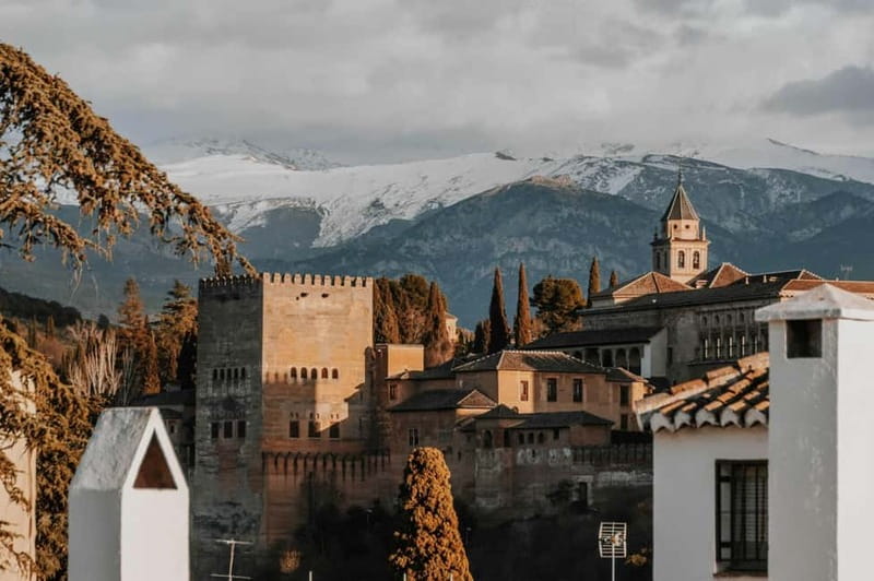 Alhambra Surroundings: History, Architecture and Legends - The Alhambra Forest and the role of gardens