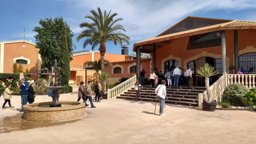 Alicante: Old Winery with Tastings & Gaudí's style of Church - FAQ