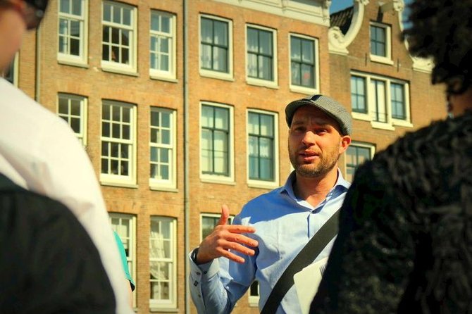Amsterdam Architecture Tour - Religious Minorities and an Inventive Seventeenth-Century Solution