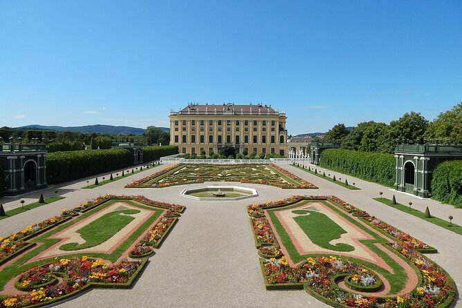 An Architectural insight of Vienna on a Private Tour with a local - Reading Vienna through its buildings