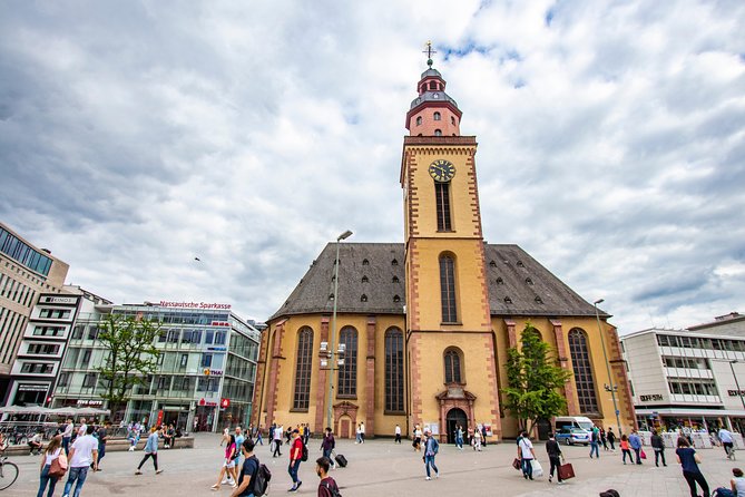 Architectural Frankfurt: Private Tour with a Local Expert - Commerzbank Tower: start with modern Frankfurt