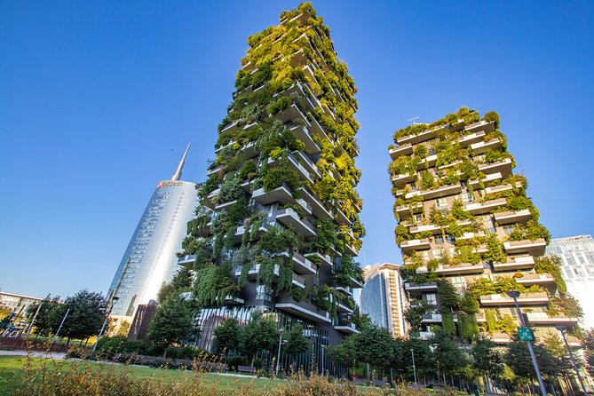 Architectural Milan: Private Tour with a Local Expert - What a private guide adds in two hours