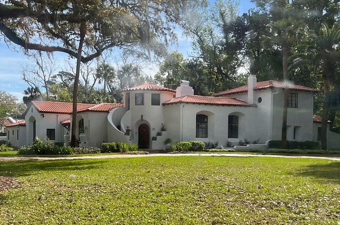 Architecture and History Tour in San Marco - Balis Park at the center of San Marco Square