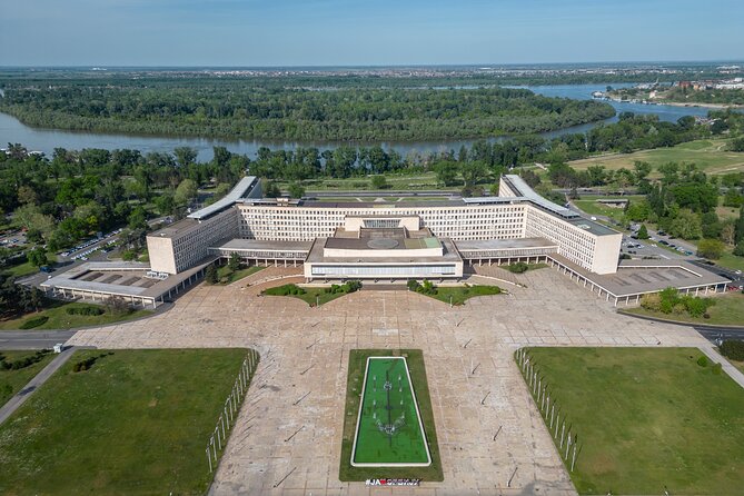 Architecture of New Belgrade - Brutalism Decoded - Sava Center and the late 1970s rush to build