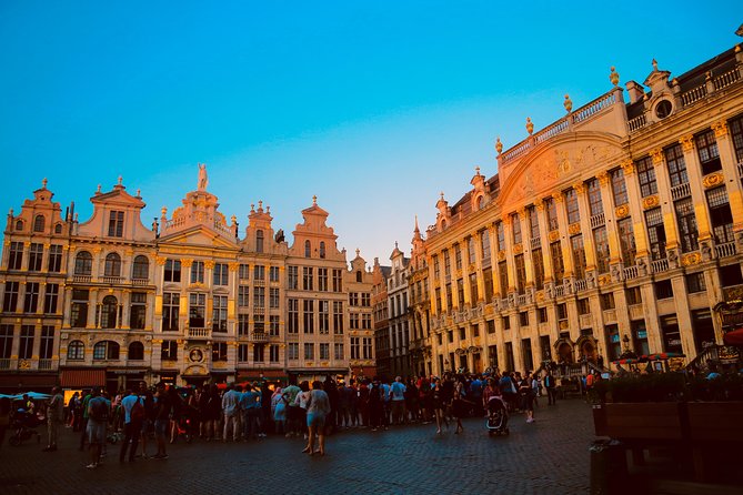 Architecture Tour of Brussels - La Bourse and the changing heart of Brussels