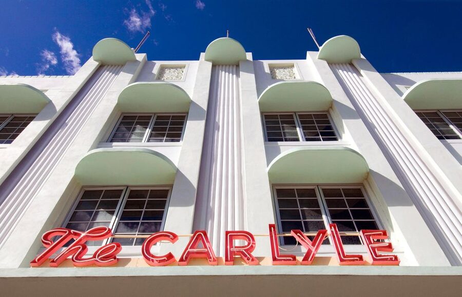 Award-winning Art Deco & Neon Lights Walking Tour - The back story of a made-man city