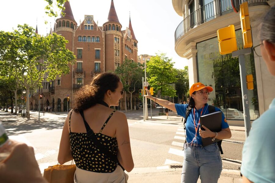 Barcelona Architecture Walking Tour With Casa Batlló Upgrade - Who should book this Barcelona architecture tour?