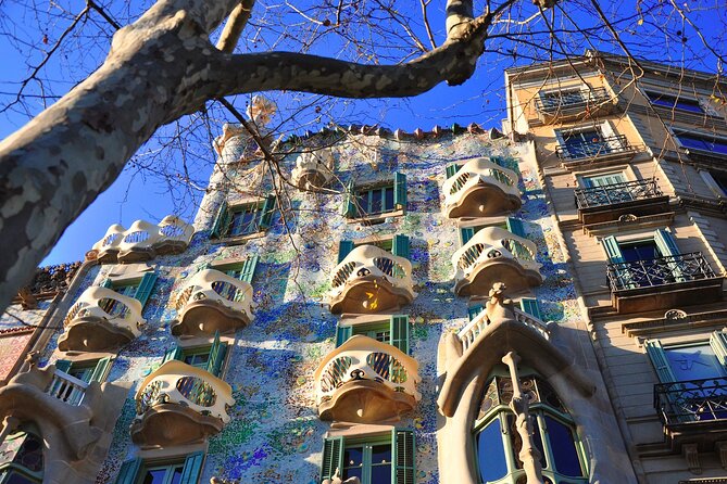 Barcelona Architecture Walking Tour With Casa Batlló Upgrade - Sant Pau, a former hospital turned Art Nouveau showpiece