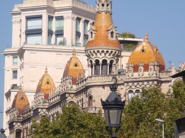Barcelona: Art Nouveau & Gaudí Tour - The social story behind the grand façades