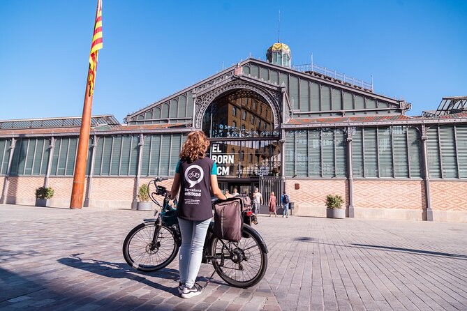 Barcelona Bike tour, Gaudí houses or beach bike or eBike tour - Standard bike or e-bike?