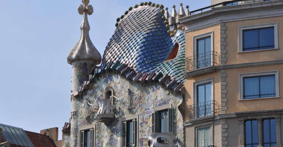 Barcelona: Discover Gaudi Architectural Guided Tour - Passeig de Gràcia, where Barcelona’s architectural competition begins