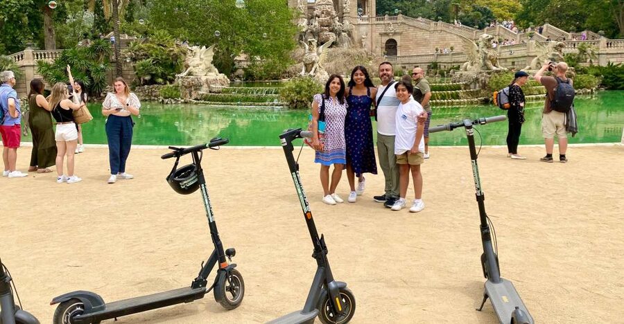 Barcelona: E-Scooter Gaudí & the Sea Tour - Port Vell and the route toward the sea