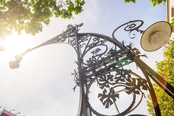 Barcelona Gaudi and Sagrada Familia Tour - La Pedrera and the logic behind the strange shapes