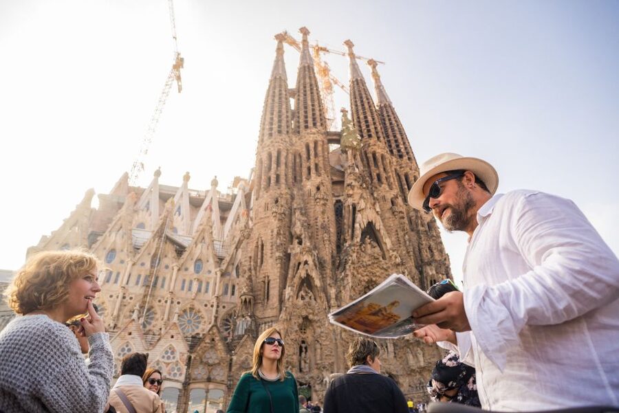 barcelona: Gaudi Highlights eBike tour - Why an e-bike is the right tool for this Barcelona route