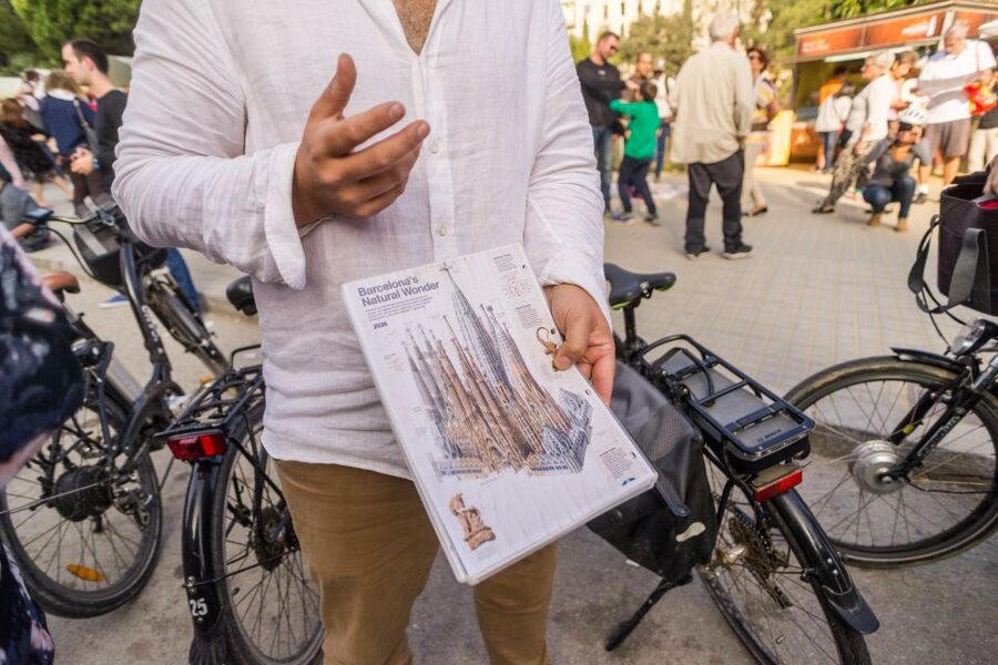 barcelona: Gaudi Highlights eBike tour - El Born and Ciutadella Park: a gentle opening