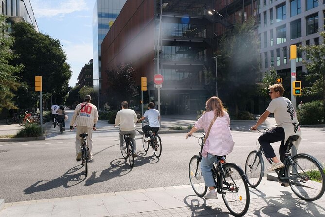 Barcelona’s Most Fun E-Bike Tour: Gaudí & City Stories - Arc de Triomf and the Story of 1888