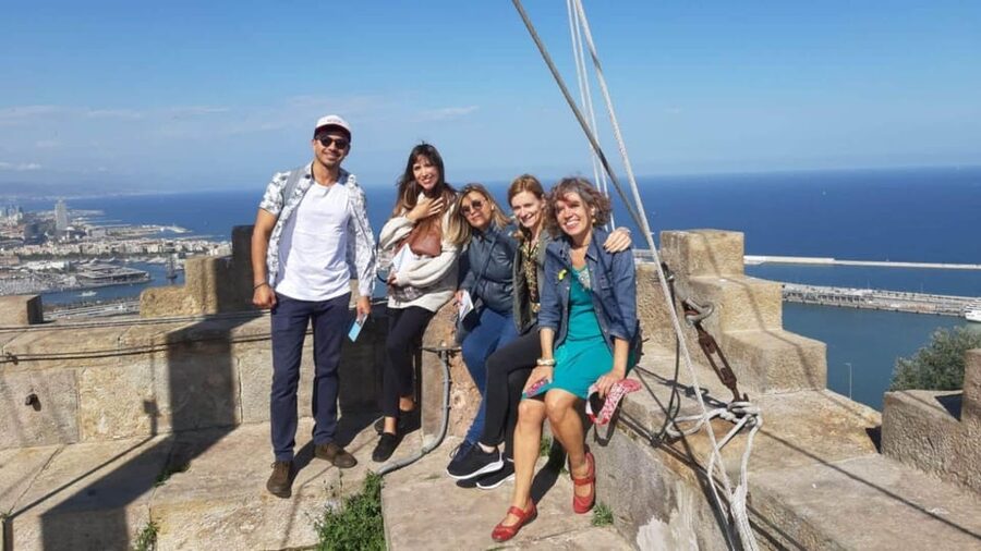 Barcelona: Sagrada Familia and City Tour with Hotel Pickup - Park Güell and the final city view
