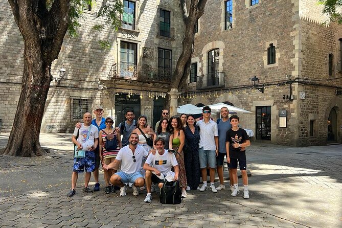 Barcelona: Sagrada Familia, Modernism and Gothic Quarter - The Crown of Aragon Archive and Plaça del Rei