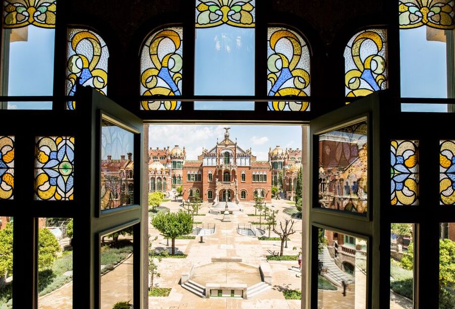 Barcelona: Sant Pau Recinte Modernista Entry Ticket - Decorative details worth slowing down for