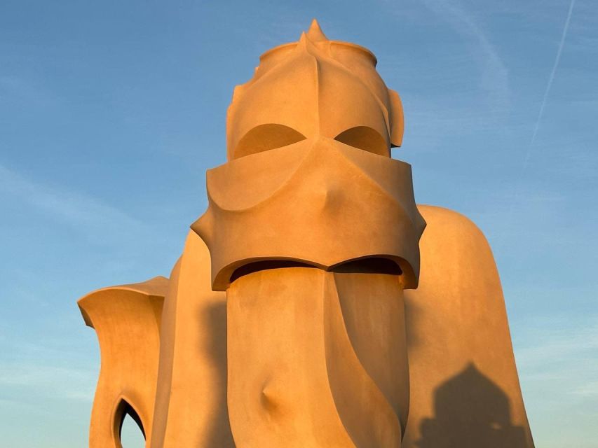 Barcelona: The Genuis of Gaudi & Modernist Architects Tour - La Pedrera and Gaudí’s sculptural style