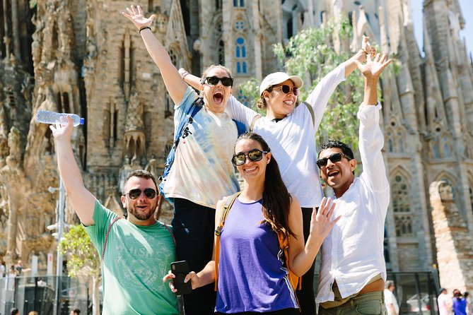 Barcelona: Wonders of Gaudi Bike Tour - Starting at Plaça de Sant Jaume