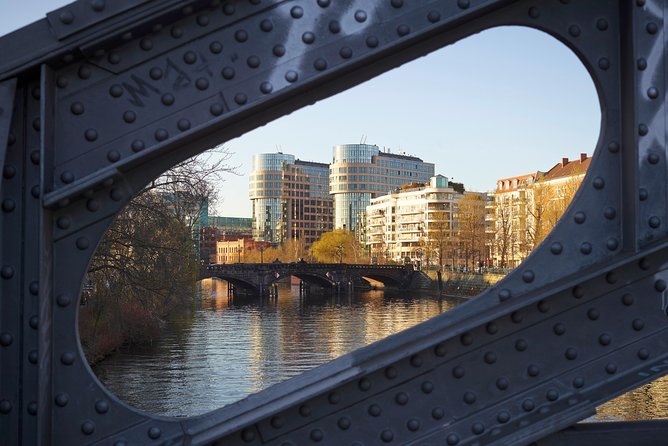 Berlin Architecture/River Spree Full Day Photography Tour - Why the River Spree makes a strong photography subject