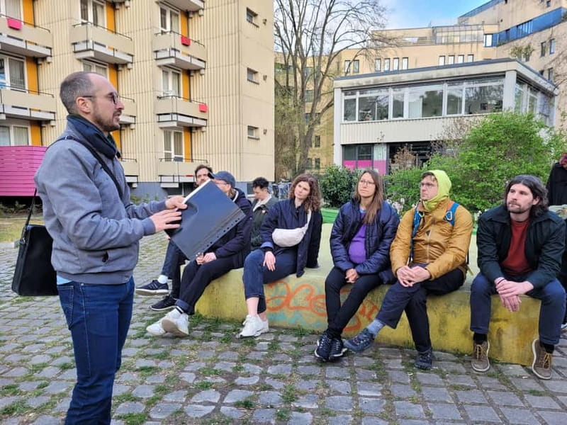 Berlin: Hansaviertel Modernist Architecture Tour - Meeting Gropius, Niemeyer, Aalto, and Other Modernists