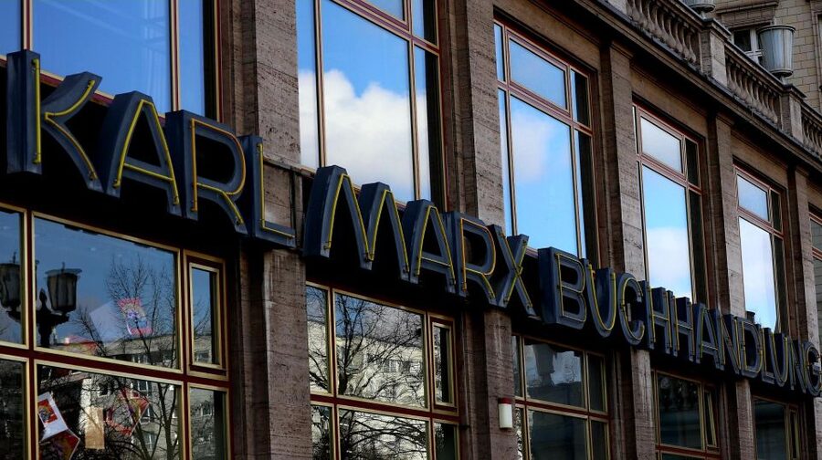 Berlin: Karl-Marx-Allee Tour of Life and Architecture in GDR - The 1953 uprising and the cost of rebuilding