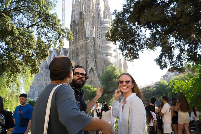 Best of Barcelona: Sagrada Família, Gaudí & Candy Tasting Tour! - Starting at Sagrada Família, with the crucial fine print