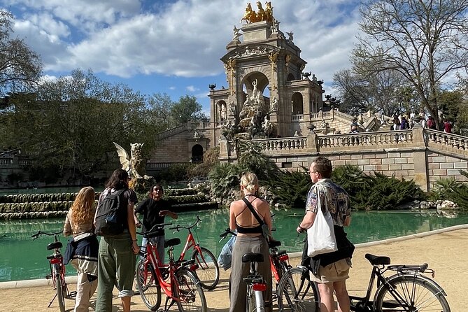 Bike Tour in Barcelona: History, Architecture and Culture - Barceloneta Beach: Barcelona by the water