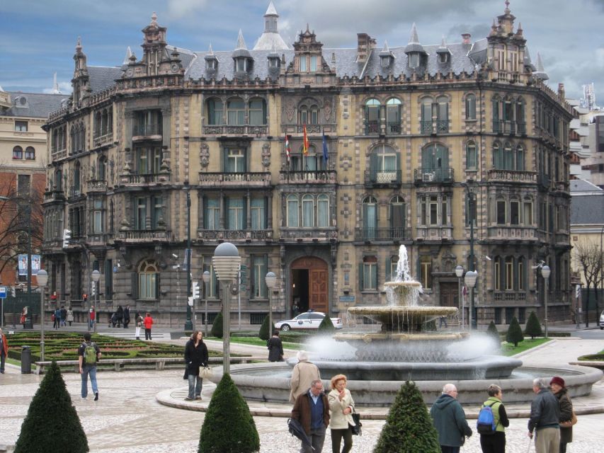 Bilbao: Historical and Architectural Walking Tour - Gran Vía and the families behind the facades