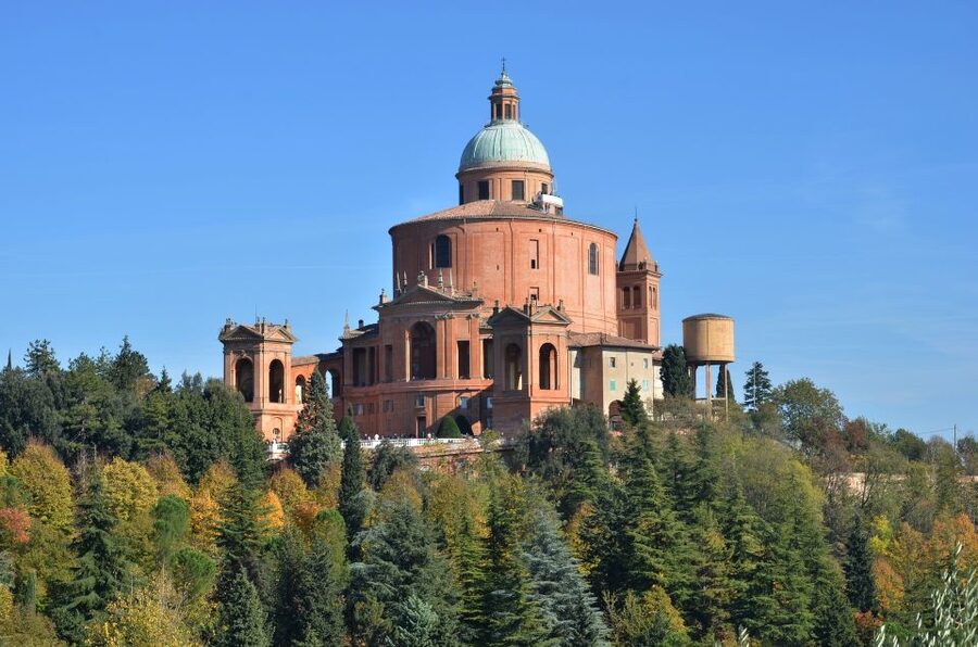 Bologna: Guided Architecture Walking Tour - The Two Towers at Piazza di Porta Ravegnana