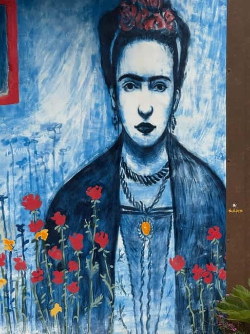 Borgo Parrini Gaudí-style: a walking tour in a colorful art village - Adding Sicilian flavors after the walk
