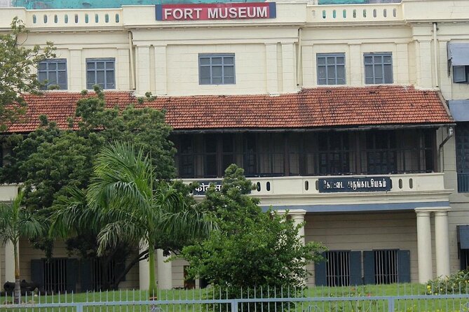 British Architecture Walk in Chennai by Wonder tours - The University of Madras and Senate House finale