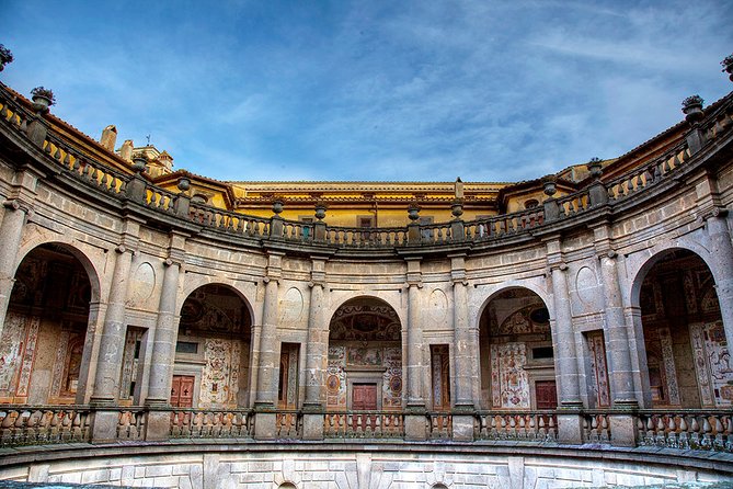 Caprarola: Villa Farnese, masterpiece of Renaissance architecture - The Hall of Angels and the echo effect