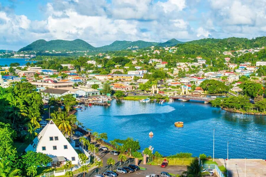 Castries: Guided City Architecture and Castries Market Tour - Choosing a Creole snack or lunch