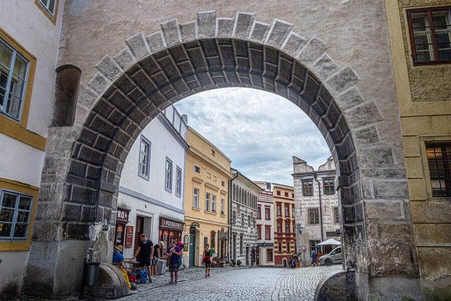 Český Krumlov: Half-Day Medieval Architecture Walking Tour - Why a private four-hour walk makes sense in Krumlov