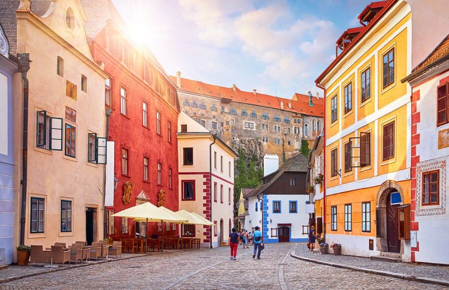 Český Krumlov: Half-Day Medieval Architecture Walking Tour - Svornosti Square and the first look at Krumlov
