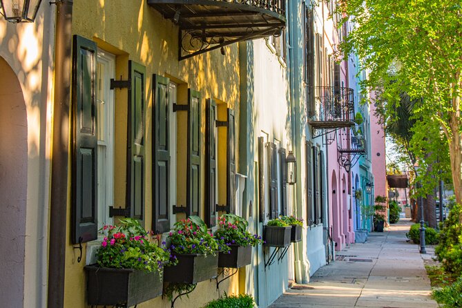 Charleston Architectural Walking Tour - White Point Gardens and South Battery mansions