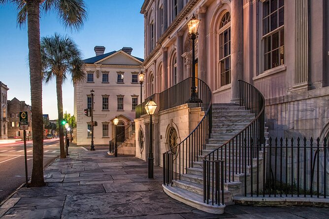 Charleston History and Architecture Walking Tour - What the guides add to the experience