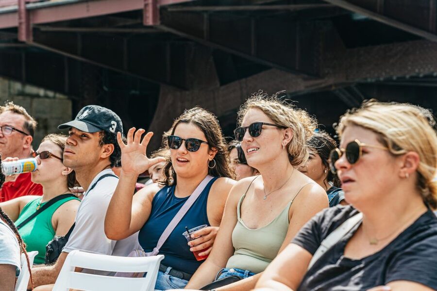 Chicago: 1.5-Hour Lake and River Architecture Cruise - Who should take this cruise?