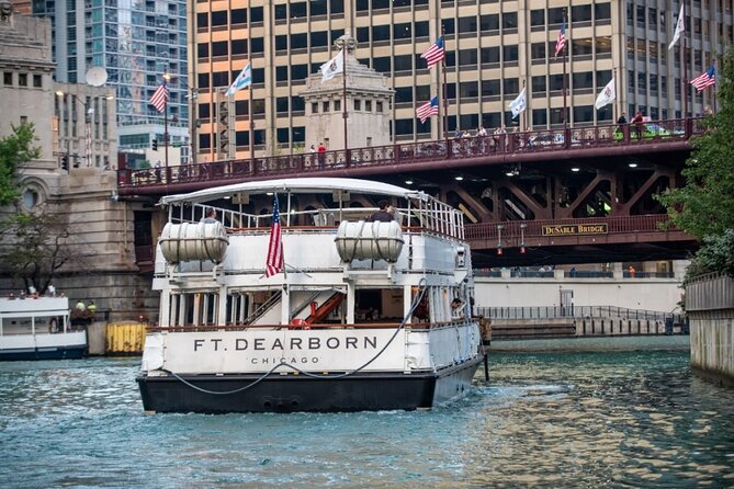Chicago Architectural River Cruise - How much the guide affects your experience