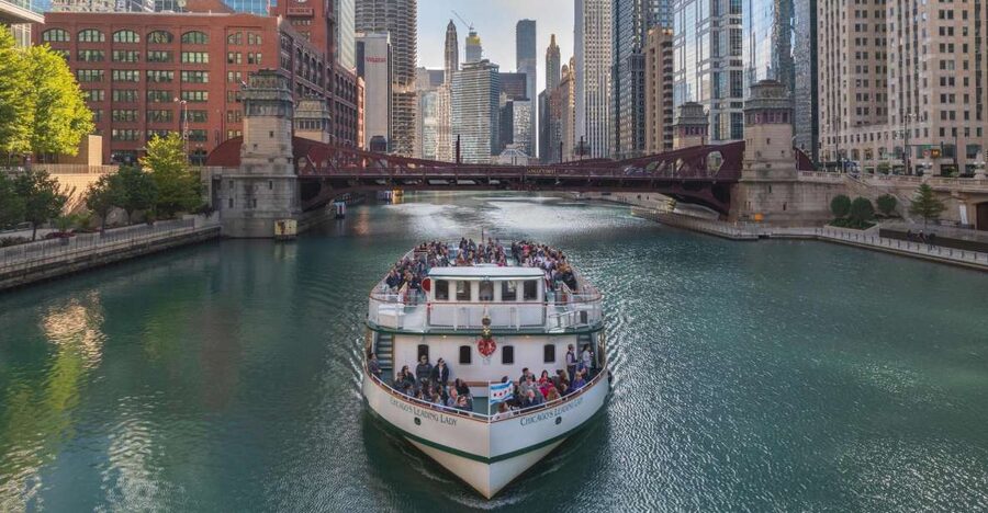 Chicago: Architecture Center Cruise on Chicago's First Lady - Key points to know before boarding