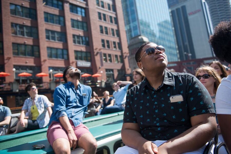 Chicago: Architecture Center Cruise on Chicago's First Lady - Who should book this Chicago cruise
