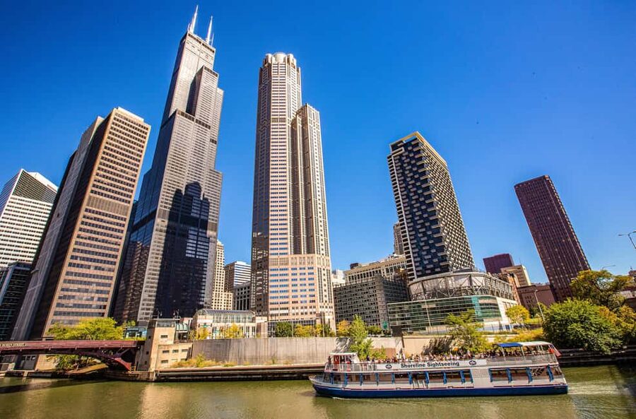Chicago: Architecture River Tour and Hop-on Hop-off Bus Tour - Who will get the most from this package
