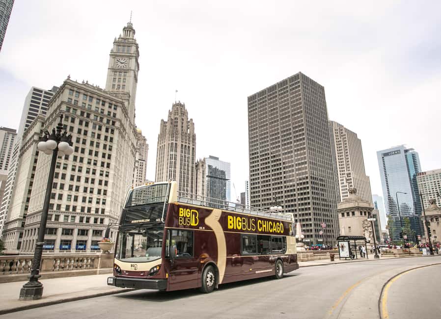 Chicago: Architecture River Tour and Hop-on Hop-off Bus Tour - Starting with the Chicago River architecture cruise