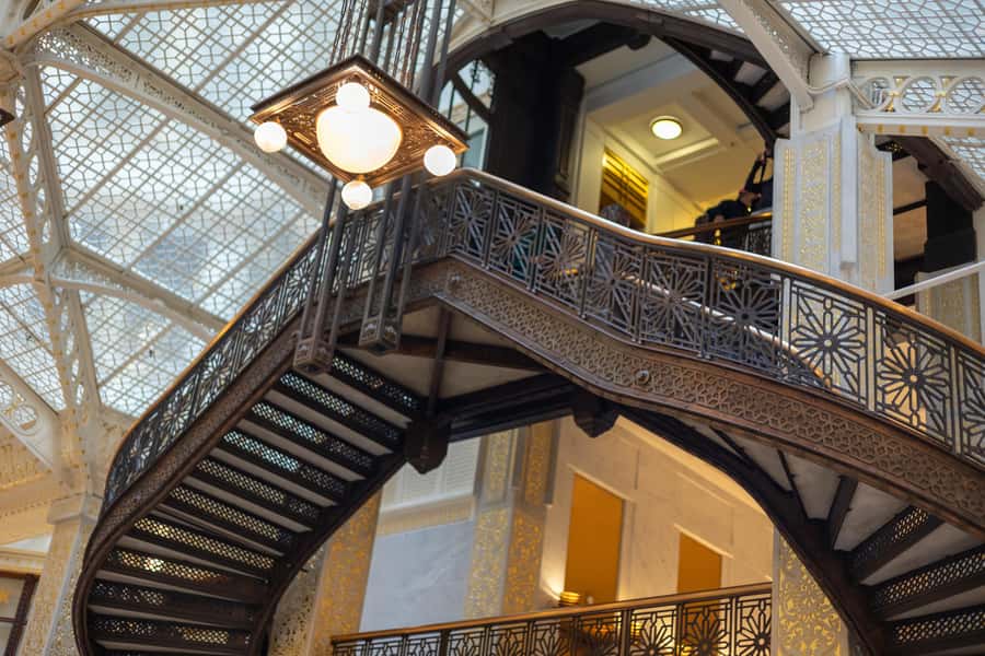 Chicago: Architecture & True Crime History - The architectural thread: Beaux Arts to Modernism